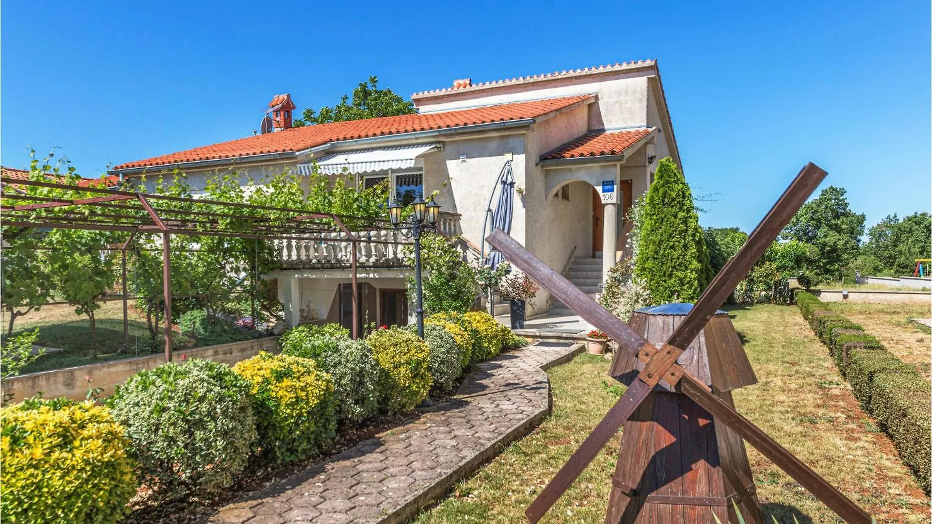 Gorgeous Apartment In Pula With Wifi联系方式